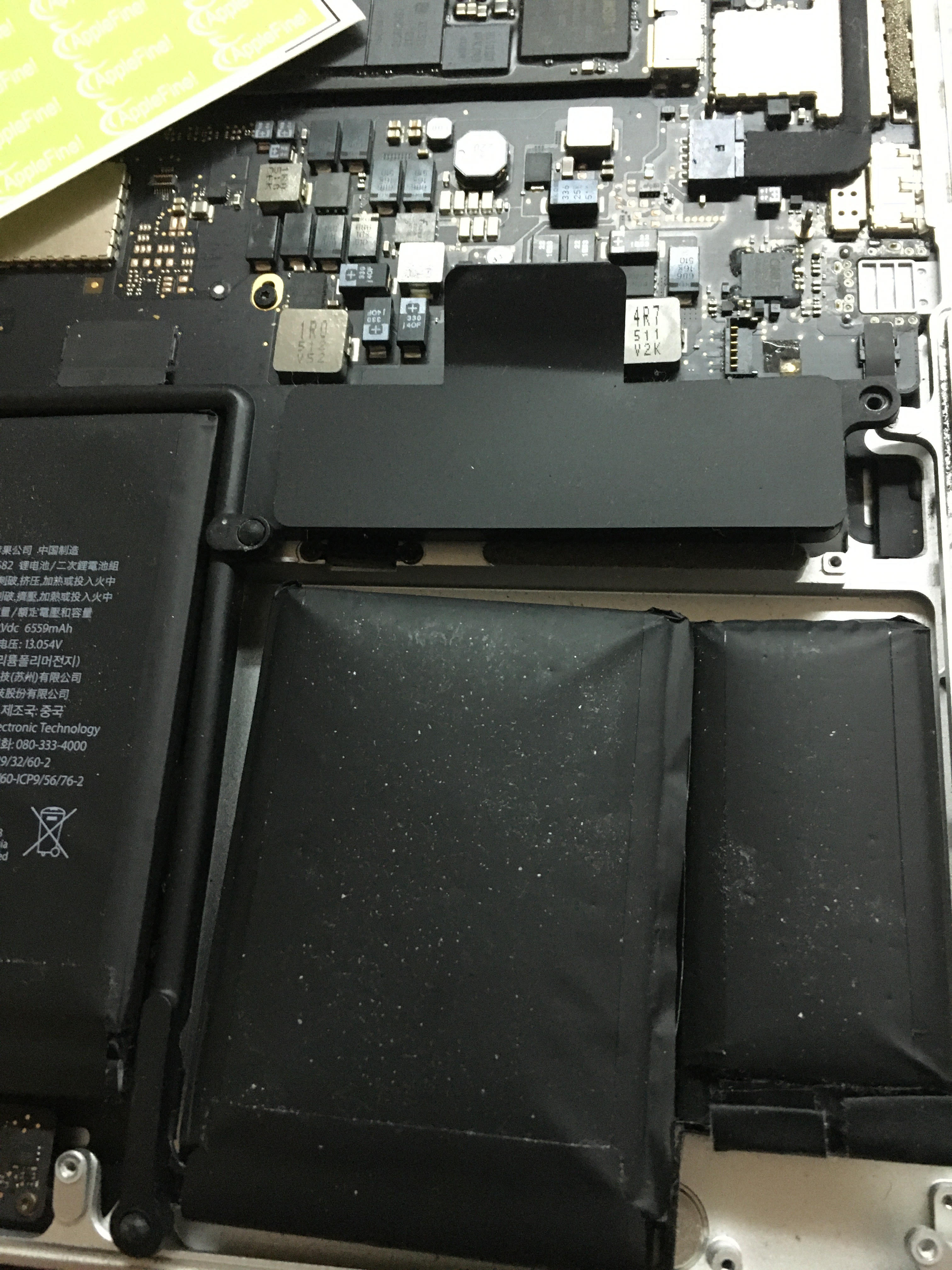 Замена аккумулятора MacBook Pro A1398